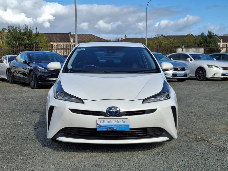 2020 Toyota Prius S, photo 2
