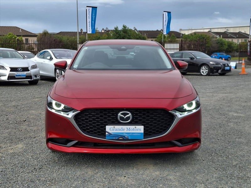 2019 Mazda 3 Touring, photo 2