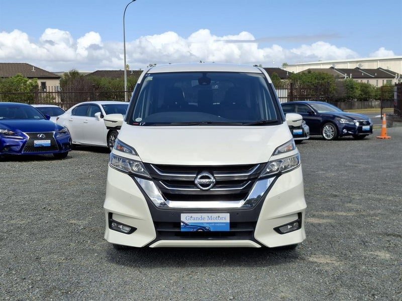 2017 Nissan Serena Highway Star, photo 2