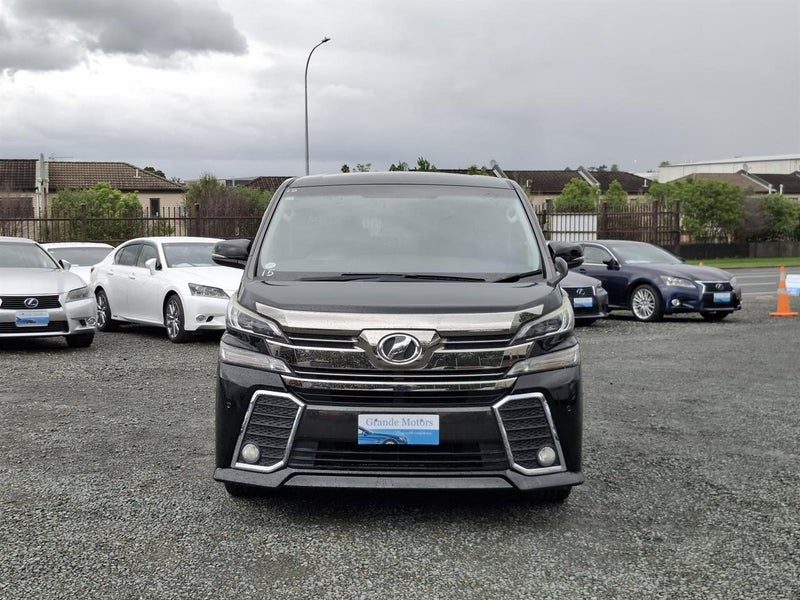 2015 Toyota Vellfire, photo 2