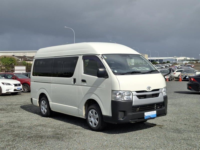 2020 Toyota Hiace Regius, main photo