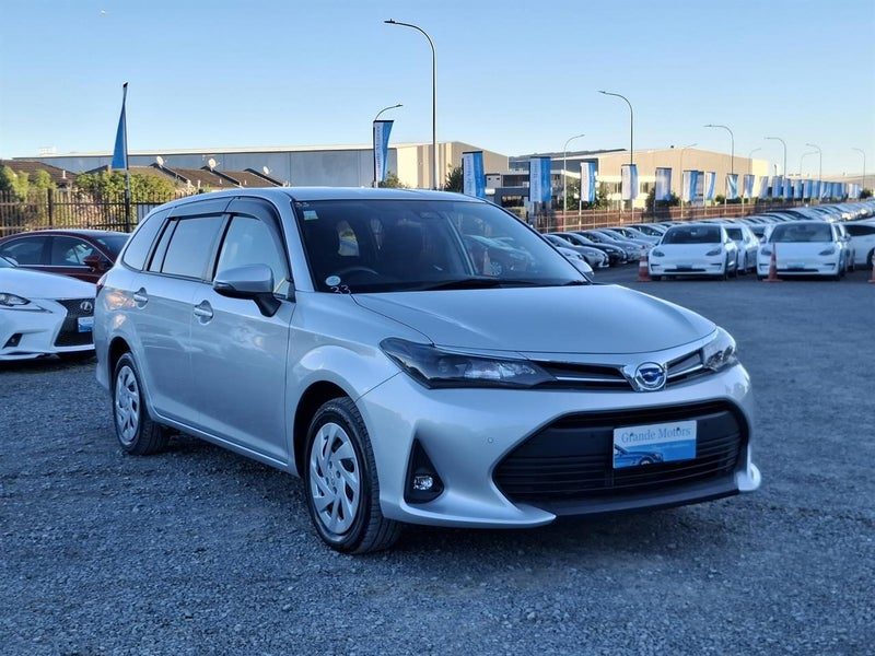 2023 Toyota Corolla Fielder, main photo