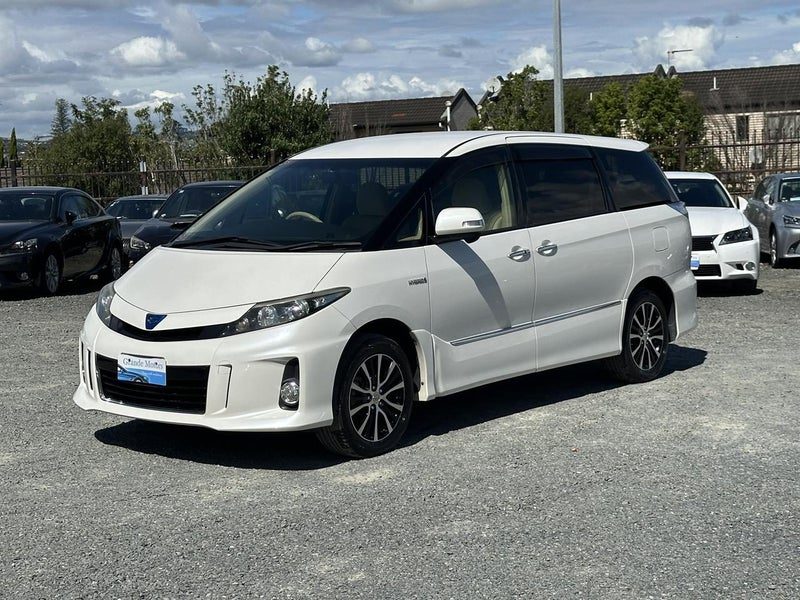 2015 Toyota Estima Aeras, photo 3