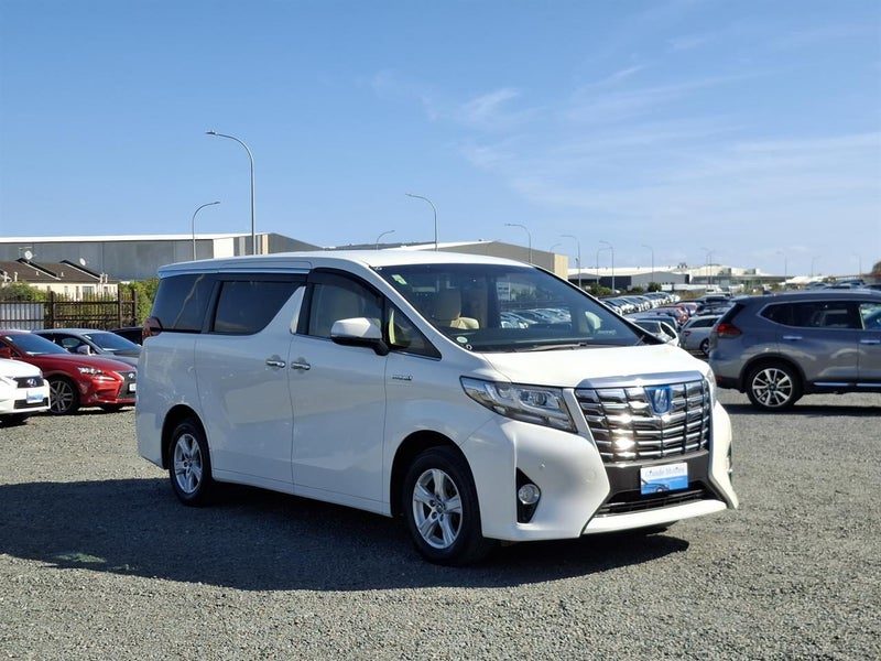 2015 Toyota Alphard Hybrid