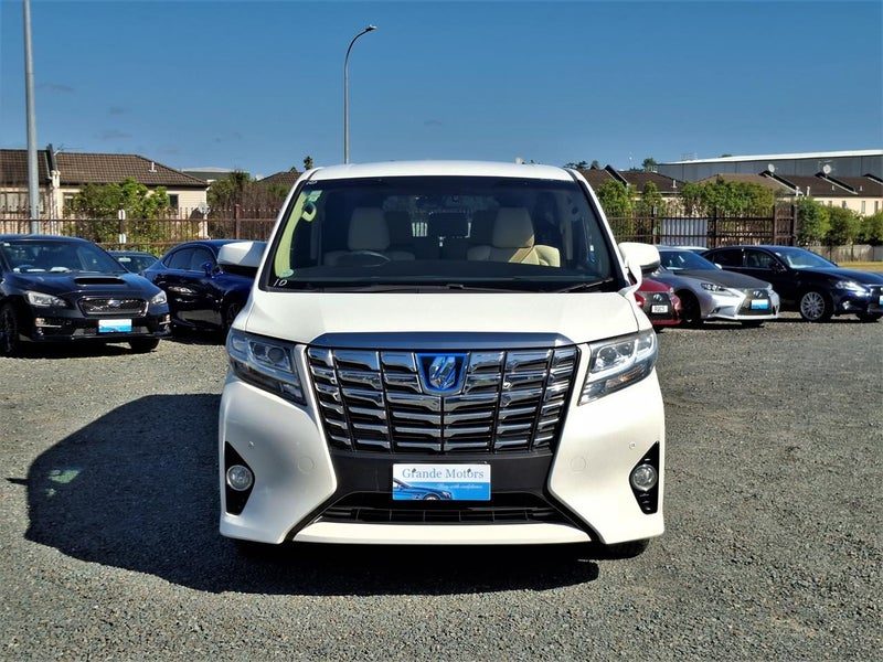 2015 Toyota Alphard Hybrid, photo 2