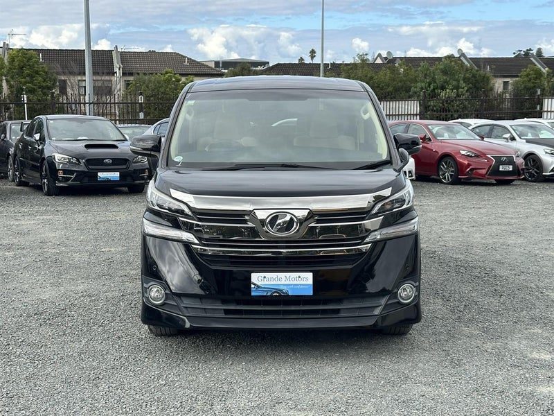 2016 Toyota Vellfire, photo 2