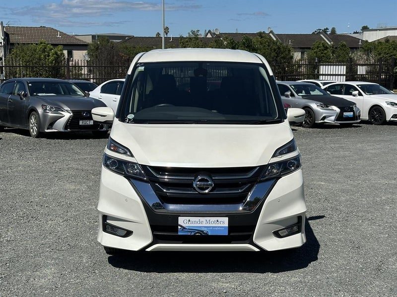 2017 Nissan Serena Highway Star, photo 2