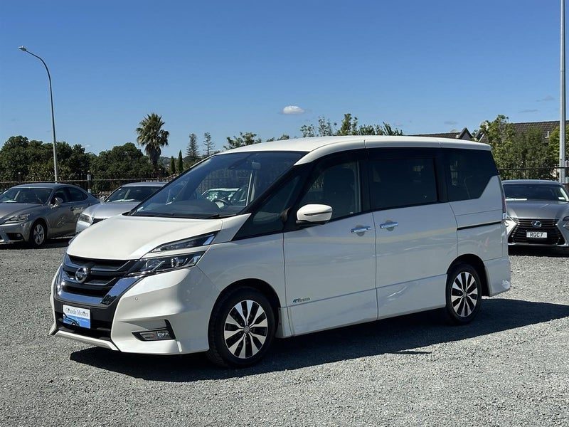 2017 Nissan Serena Highway Star, photo 3