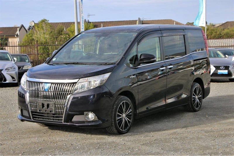 2016 Toyota Esquire, photo 3