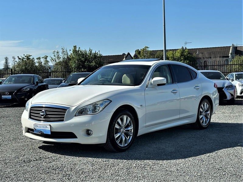 2014 Nissan Fuga 370 GT, photo 3