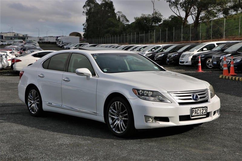 2011 Lexus LS 600 Hybrid