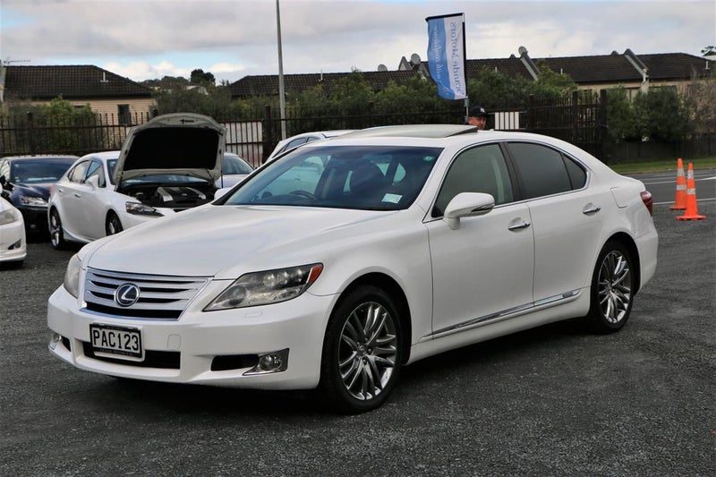 2011 Lexus LS 600 Hybrid, photo 3