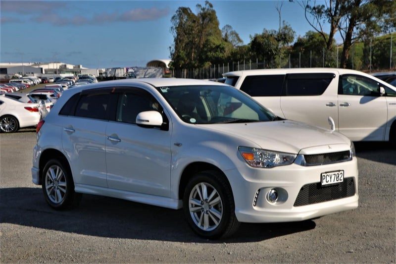 2013 Mitsubishi RVR