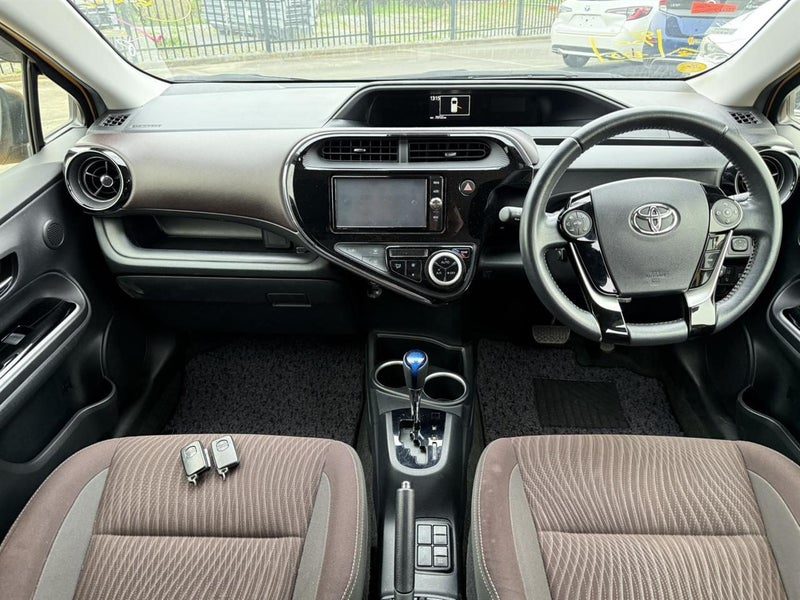 2017 Toyota Aqua G, photo 3