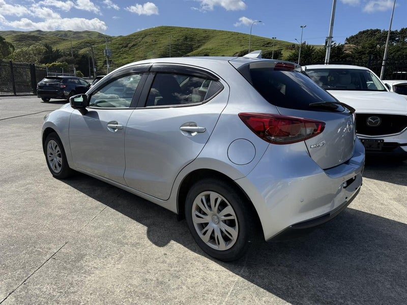 2022 Mazda 2, photo 2