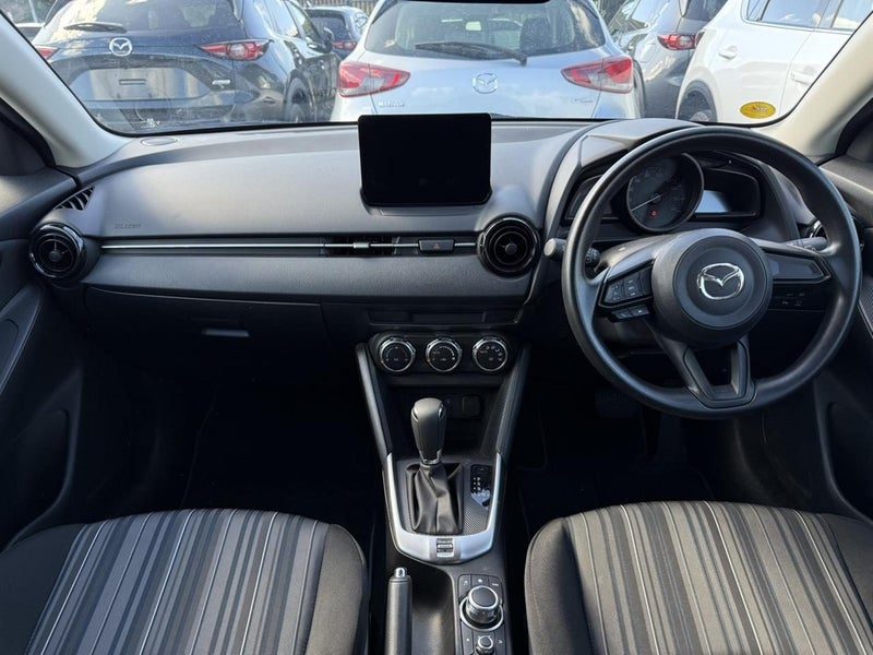 2022 Mazda 2, photo 3