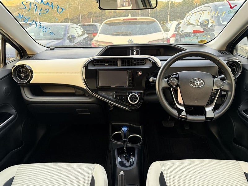 2017 Toyota Aqua Crossover, photo 3