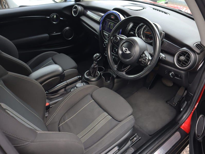 2015 MINI Cooper S l 2.0 Turbo l NZ Maps, photo 3