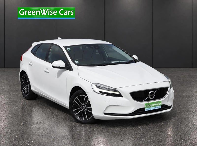 2019 Volvo V40, photo 2