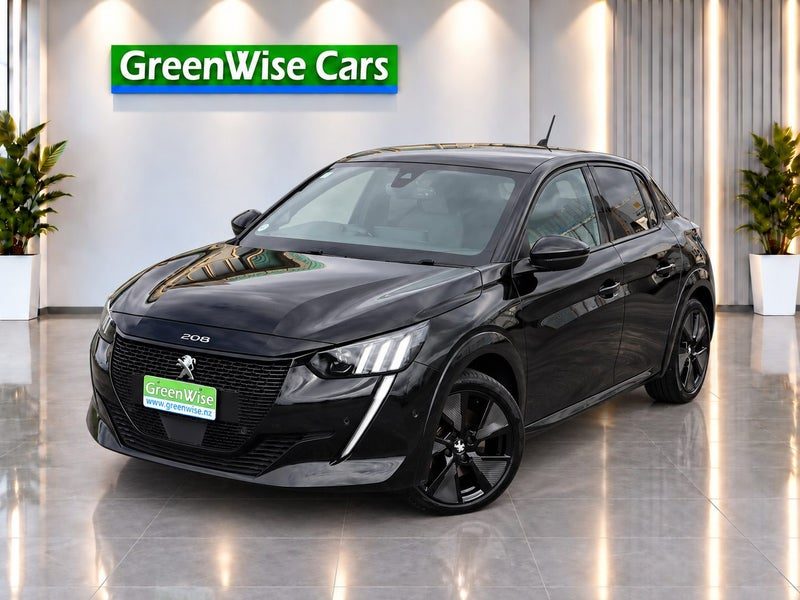 2021 Peugeot E-208 GT, main photo