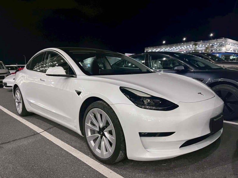 2021 Tesla Model 3 Long Range | AWD l Glass Roof