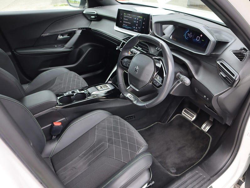 2022 Peugeot e-2008 GT, photo 3