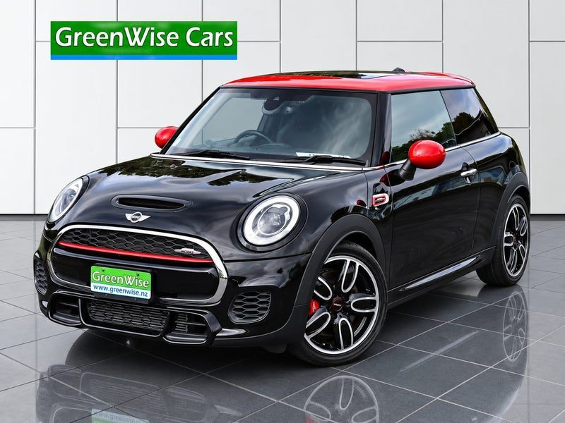 2018 MINI Cooper JCW