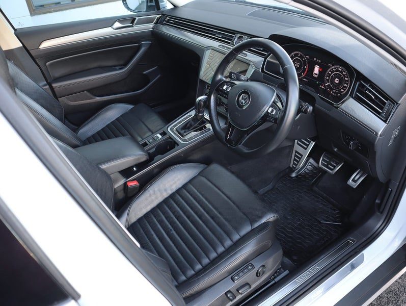 2019 Volkswagen Passat Alltrack, photo 2