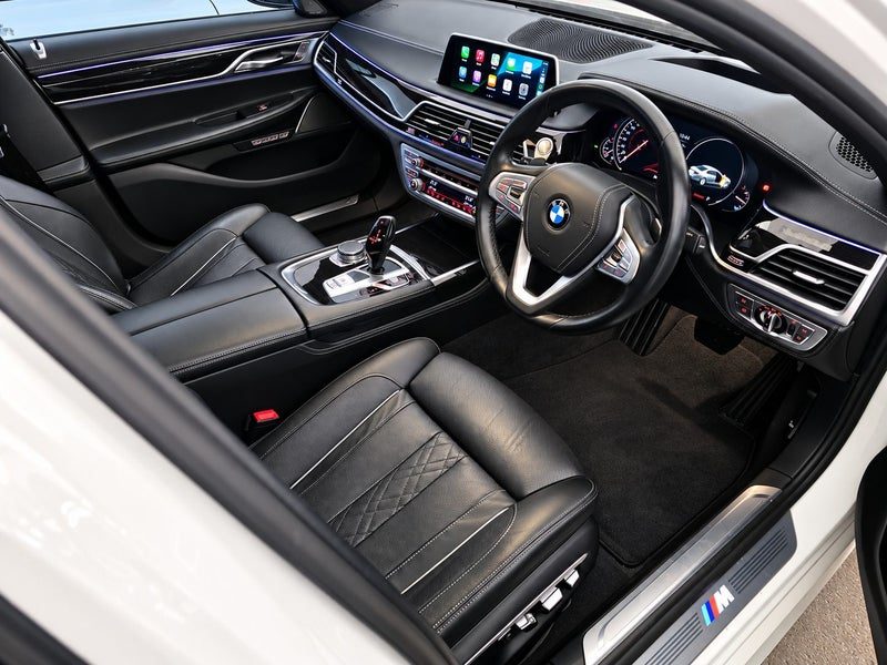 2016 BMW 750i M Sport, photo 3