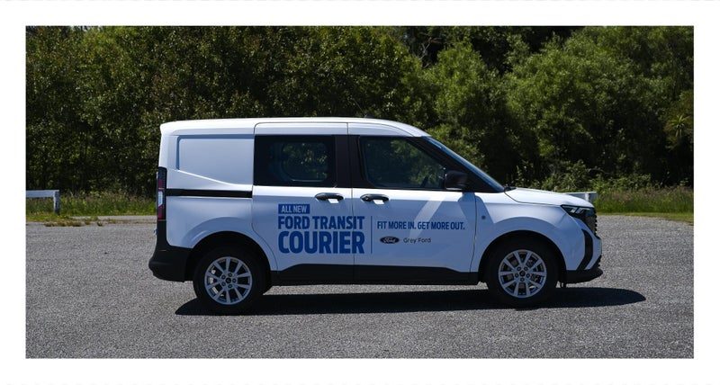 2025 Ford Transit Courier Trend 1.0L, photo 3