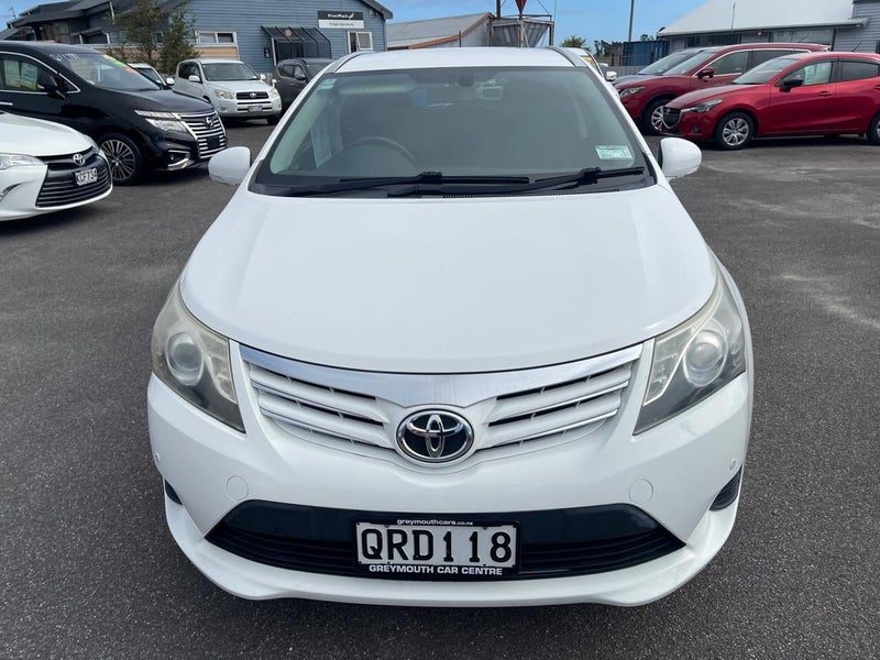2012 Toyota Avensis, photo 2