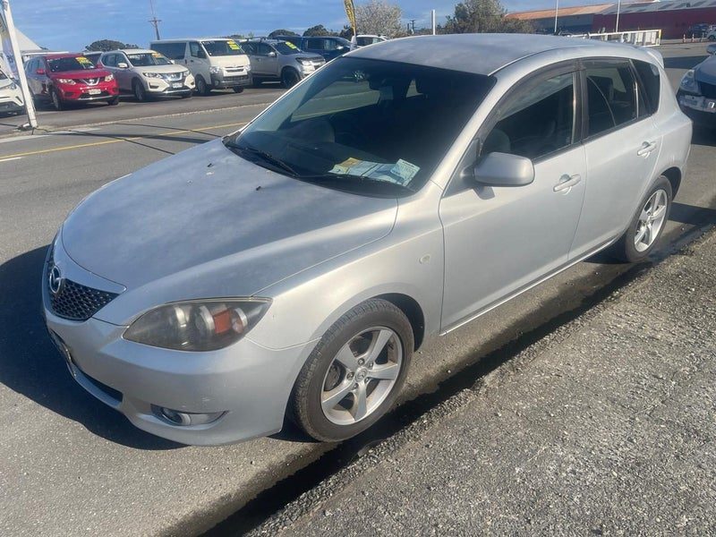 2004 Mazda Axela, photo 3