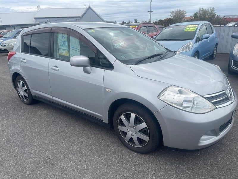 2008 Nissan Tiida, photo 3