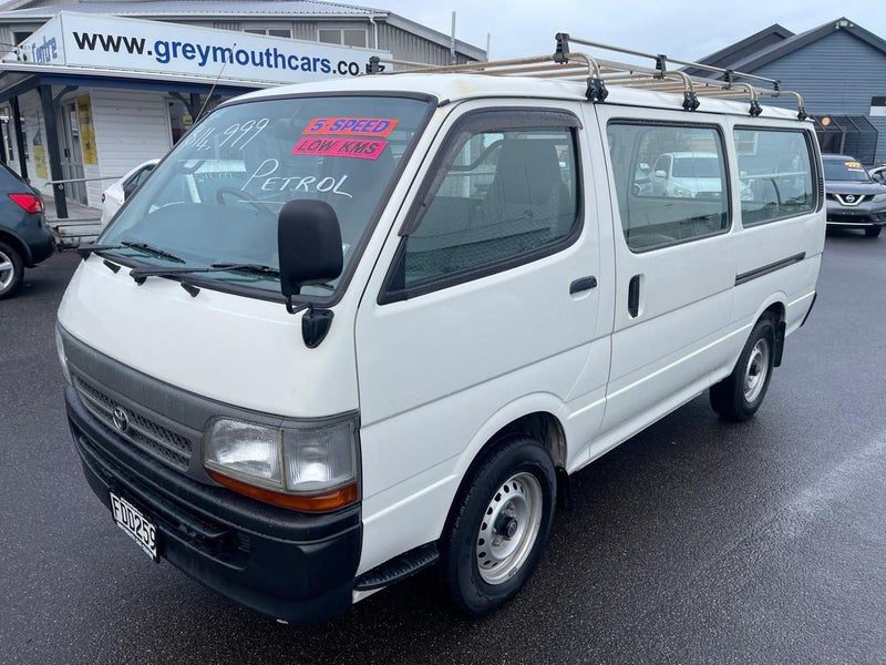 2004 Toyota Hiace