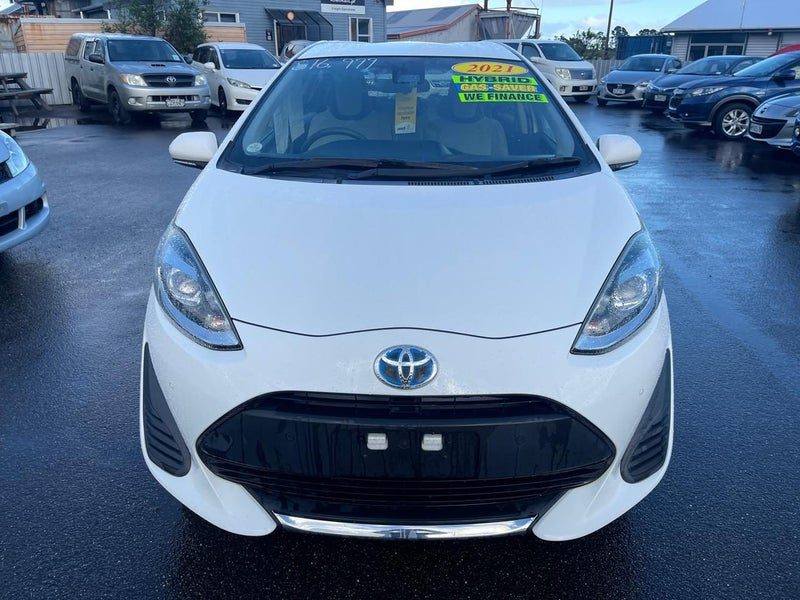 2021 Toyota Aqua HYBRID, photo 2