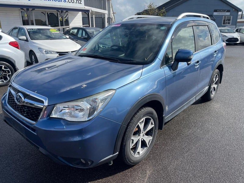 2015 Subaru Forester, main photo