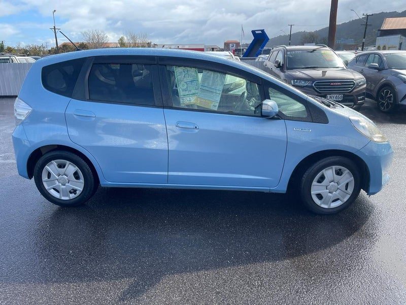 2013 Honda Fit Hybrid, photo 3