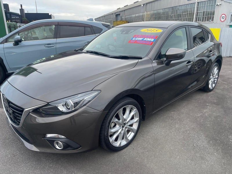 2015 Mazda Axela