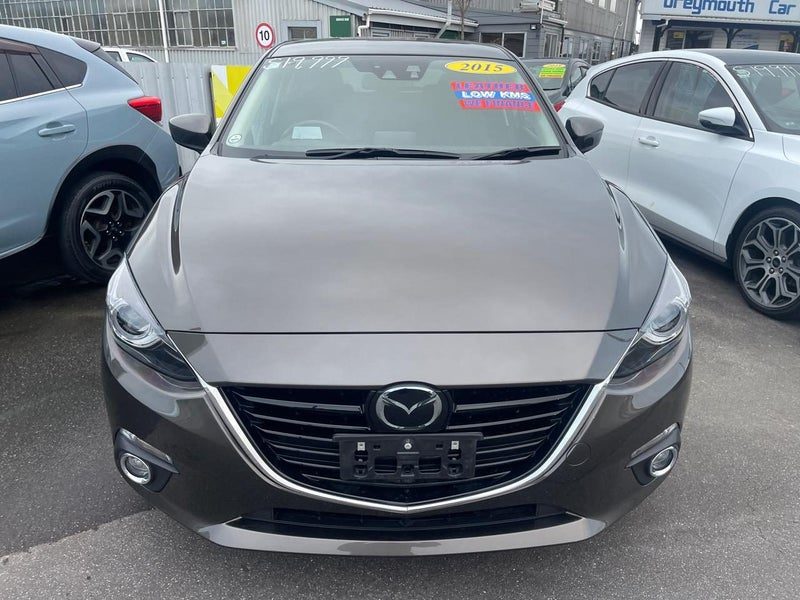 2015 Mazda Axela, photo 2