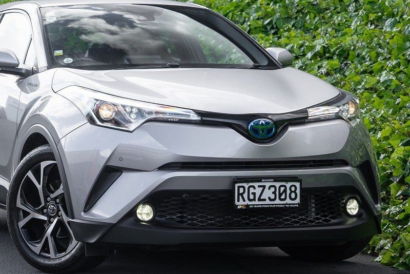 2018 Toyota C-HR G, photo 2
