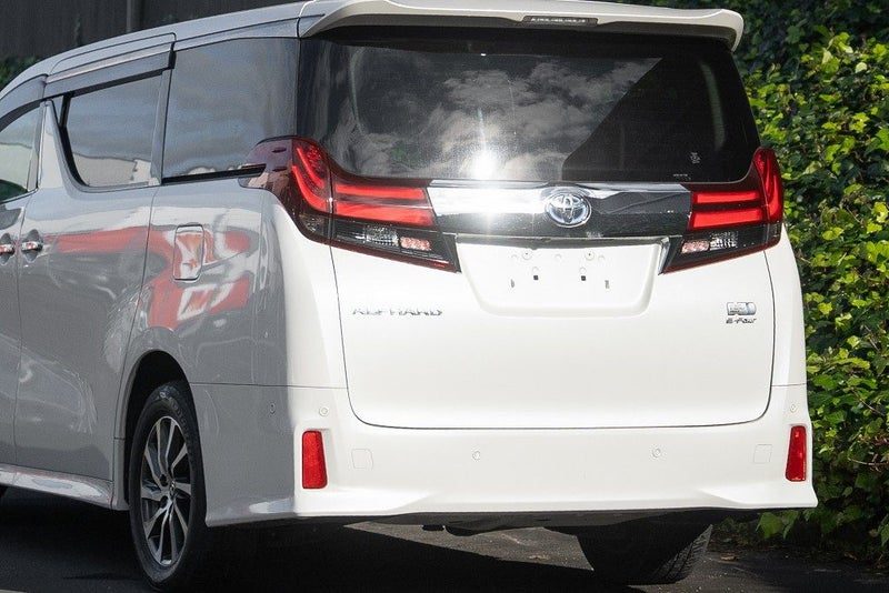 2015 Toyota Alphard Hybrid, photo 3