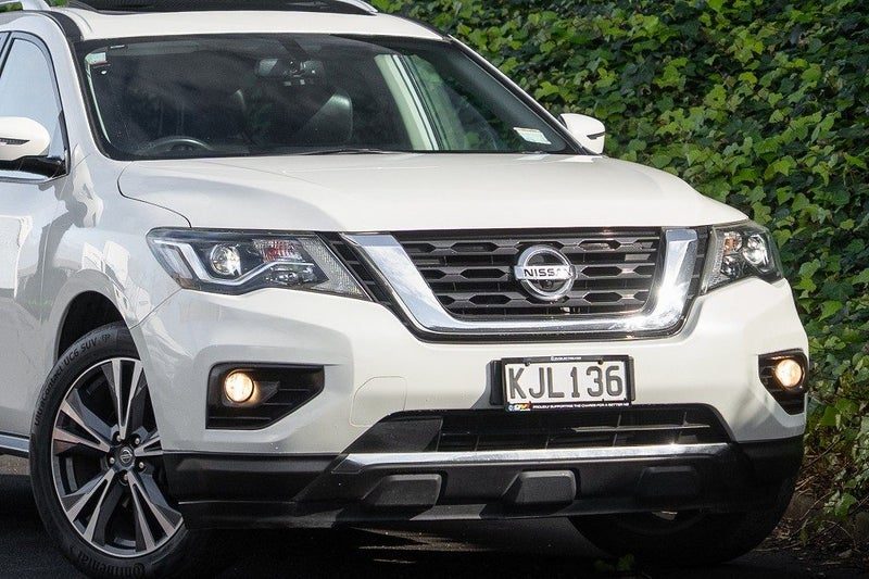 2017 Nissan Pathfinder Ti, photo 3
