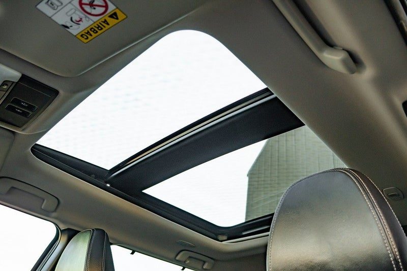2022 Mitsubishi Outlander VRX 7 Seater, photo 2