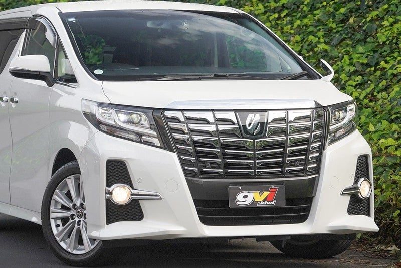 2017 Toyota Alphard 8 Seater, photo 2