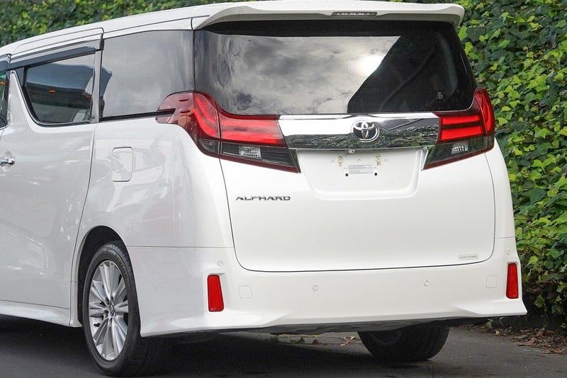 2017 Toyota Alphard 8 Seater, photo 3