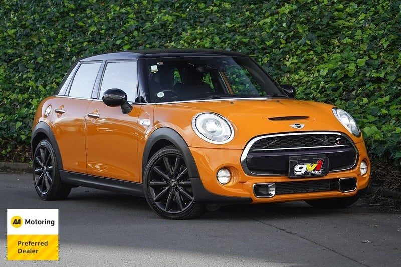 2015 MINI Cooper JCW