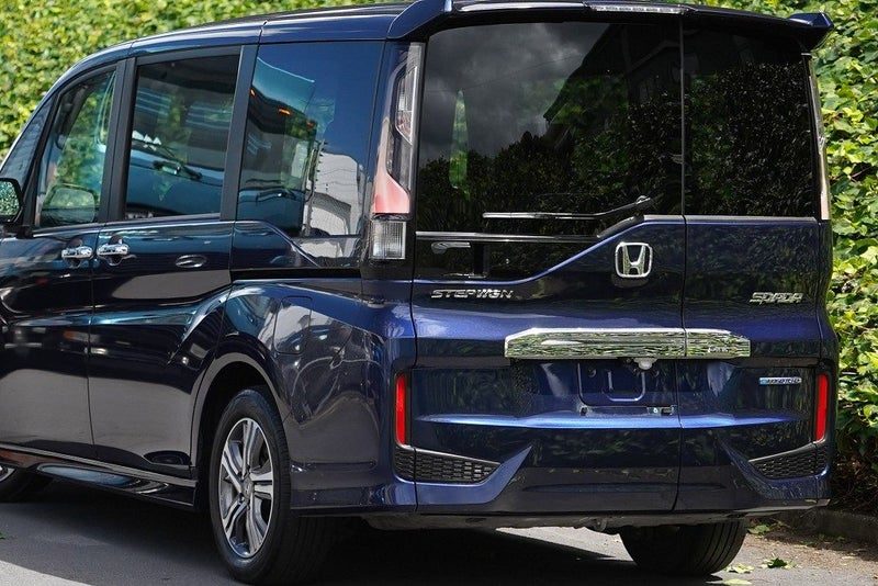 2018 Honda Step Wagon Spada, photo 3