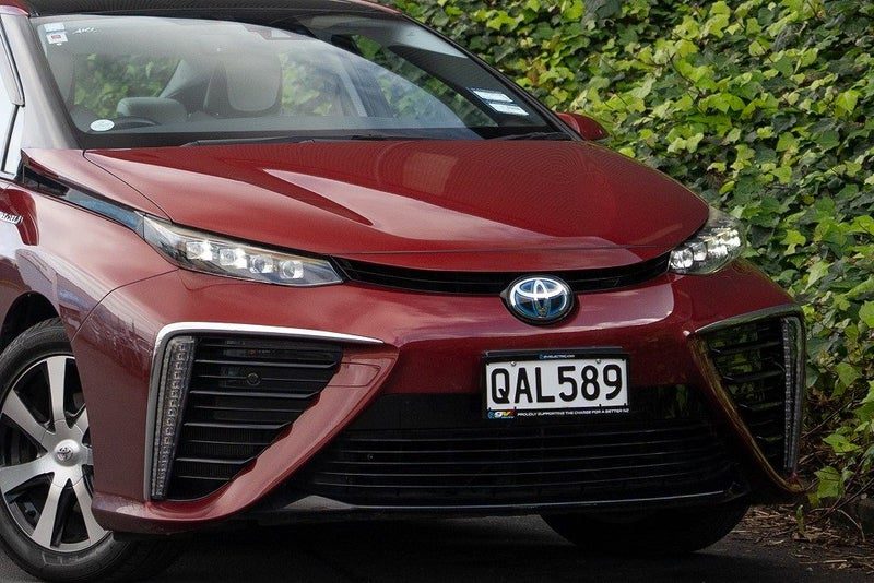 2017 Toyota MIRAI, photo 2