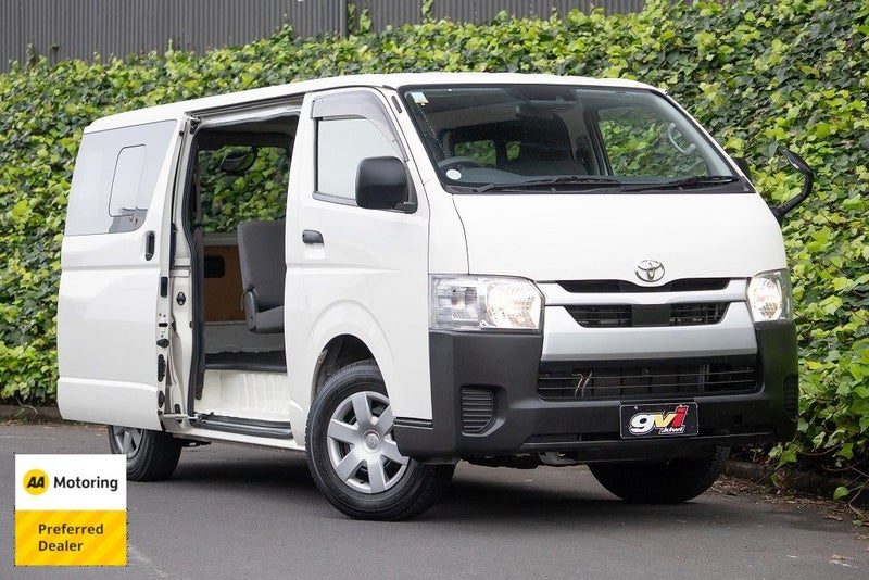 2022 Toyota Hiace ZL, main photo