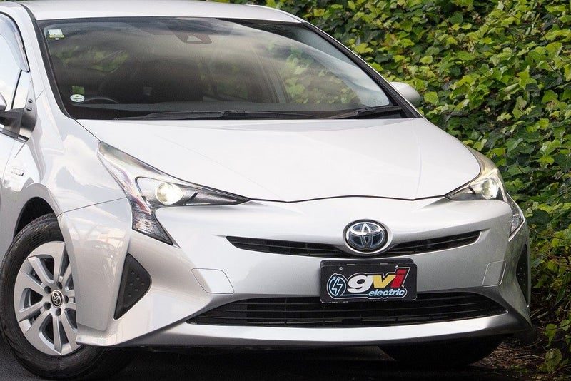 2016 Toyota Prius Hybrid, photo 2